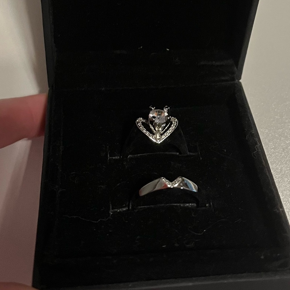 Lajerrio Ring two piece Set